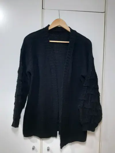 Cardigan artesanal - miniatura 1