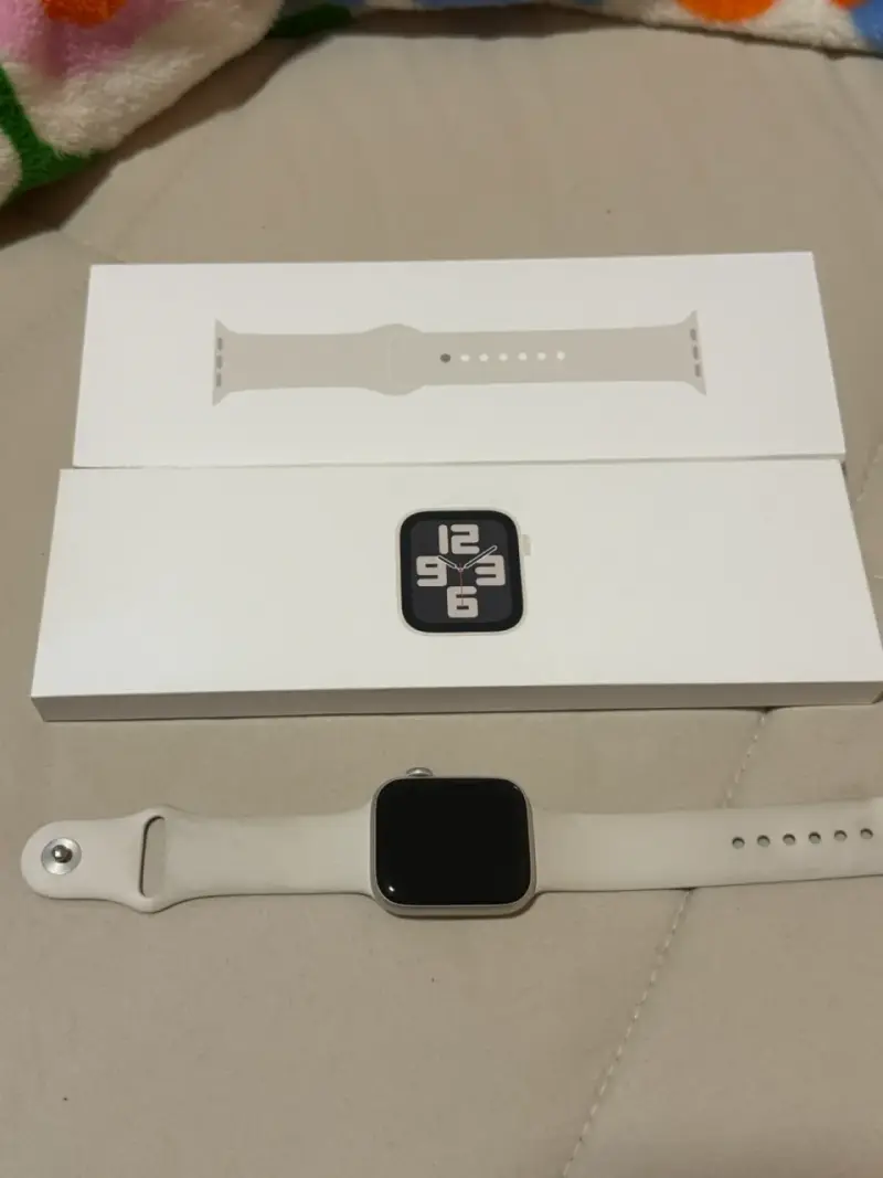 Apple watch con caja original y cargador - 1