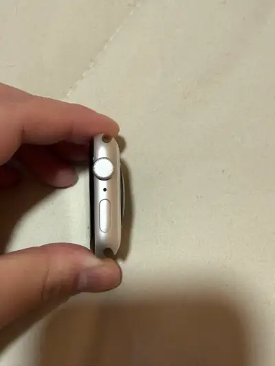 Apple watch con caja original y cargador - miniatura 3