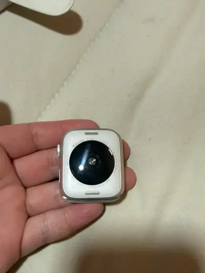 Apple watch con caja original y cargador - miniatura 4