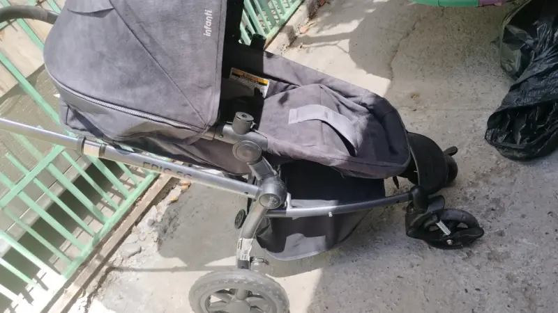 Coche de bebé Infanti Epic 5G gris - 6