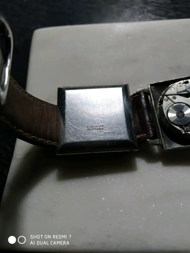 Reloj vintage Malbek de pulsera cuadrado - 2
