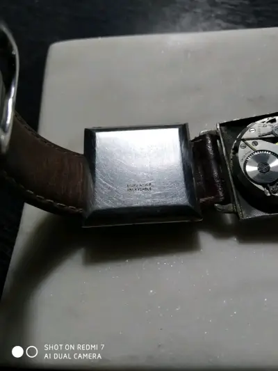 Reloj vintage Malbek de pulsera cuadrado - miniatura 2