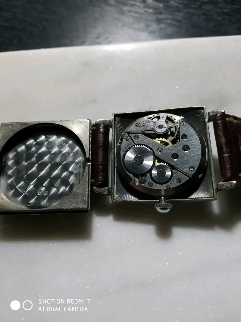 Reloj vintage Malbek de pulsera cuadrado - 4