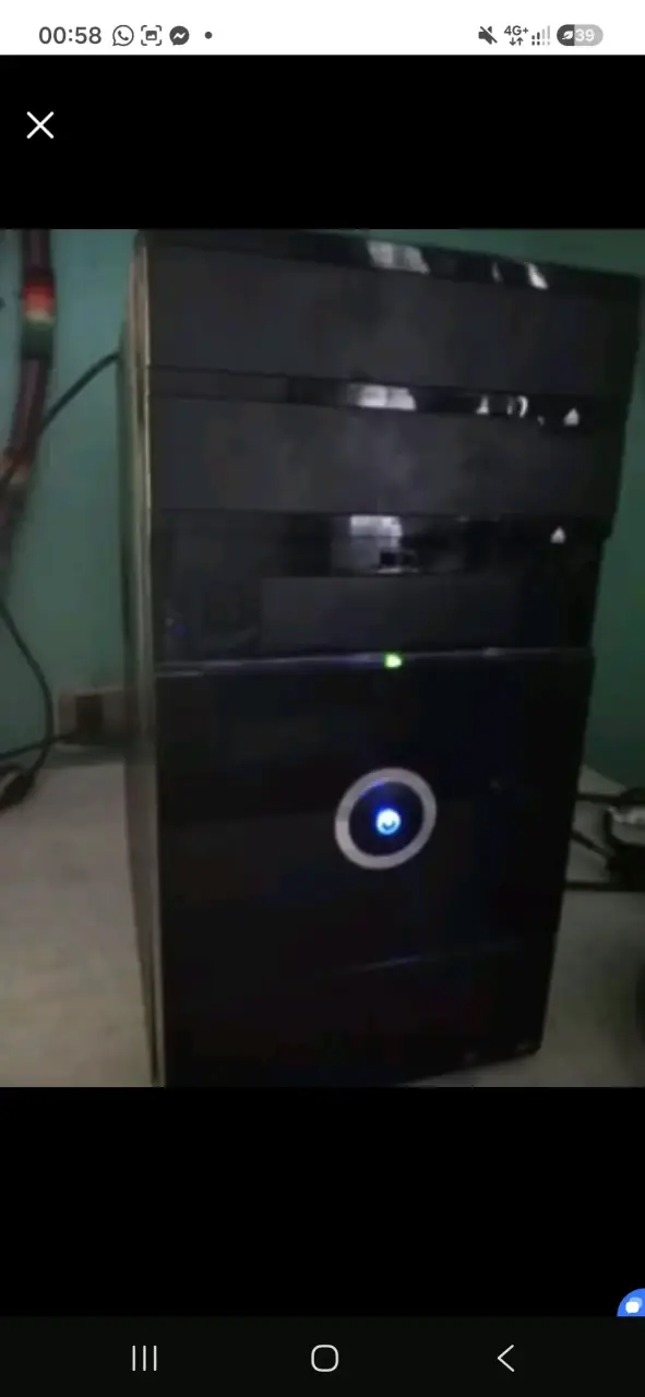 Computador de Escritorio MSI H81M-E33 - 3