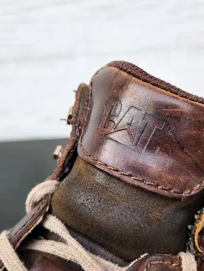 Botas de cuero marrón CAT para hombre - miniatura 4