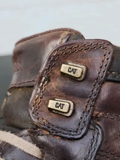 Botas de cuero marrón CAT para hombre - miniatura 5