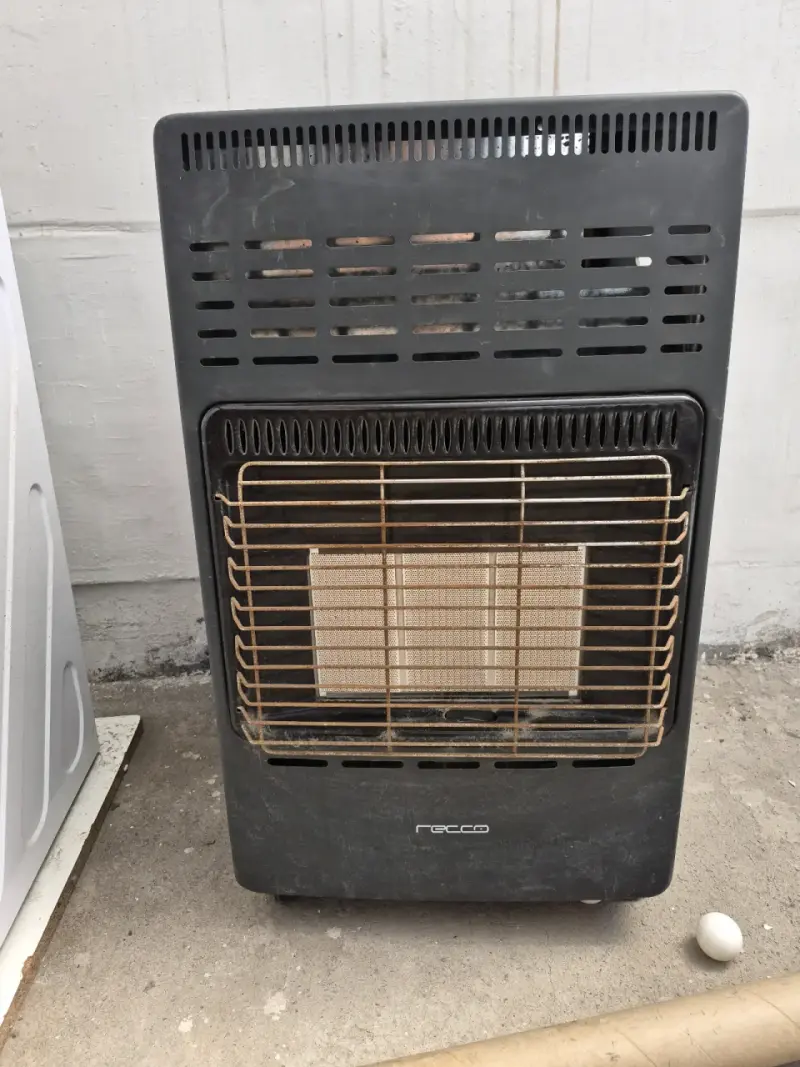 Estufa a gas Recco portátil con encendido piezoeléctrico - 3