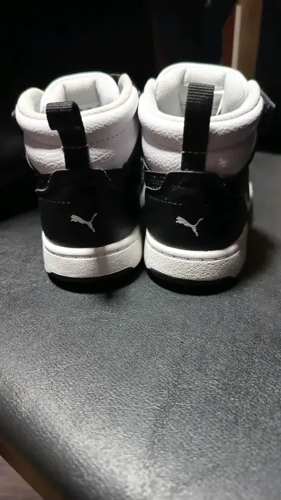 Zapatillas de niño Marca Puma. - miniatura 5