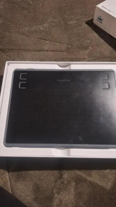 Tableta gráfica Huion Inspiroy H430P sin batería - miniatura 3