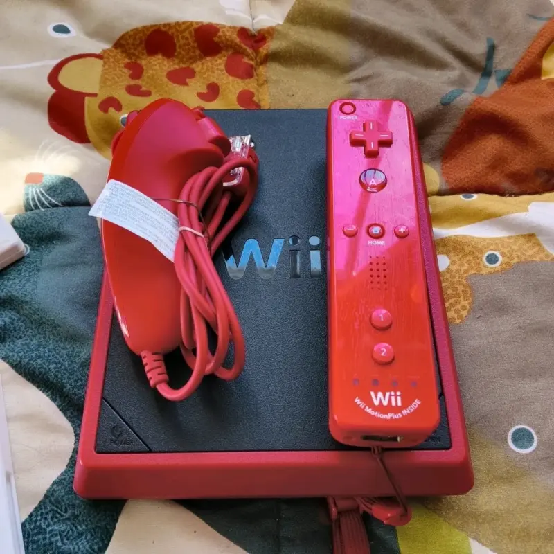 Consola Wii Mini Roja con Juegos Incluidos - 2