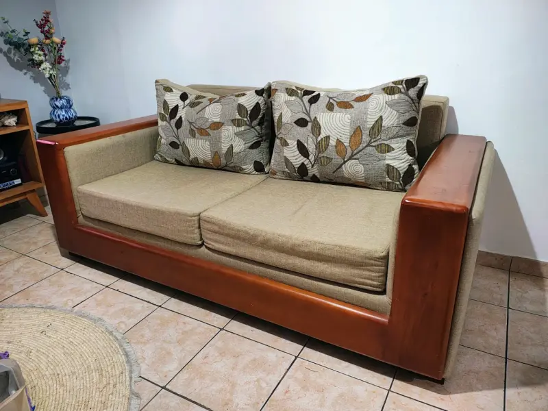 Sofá de madera con poltronas - 3
