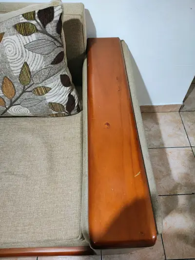 Sofá de madera con poltronas - miniatura 4