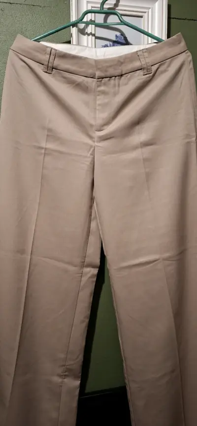 Pantalones beige de vestir para mujer - miniatura 2
