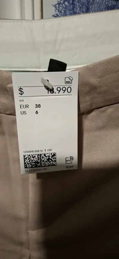 Pantalones beige de vestir para mujer - miniatura 4