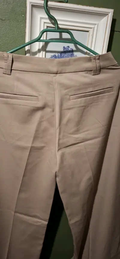 Pantalones beige de vestir para mujer - miniatura 6