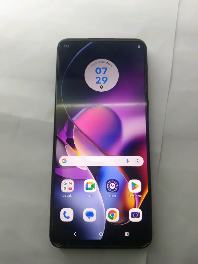 Smartphone MotorolaG54, 256GB con doble cámara - 3