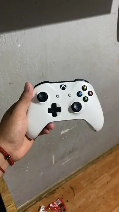 Consola Xbox One con control incluido - miniatura 3