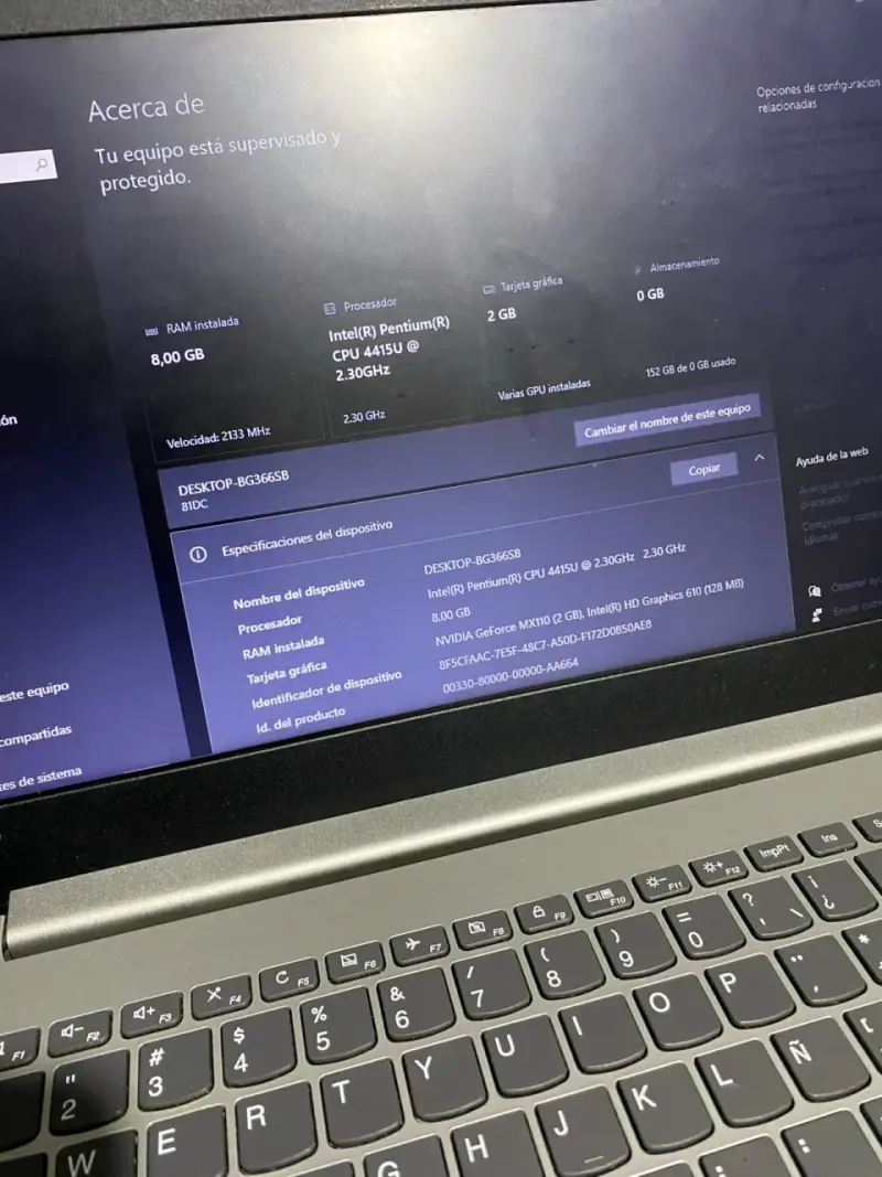 Laptop Lenovo Intel Pentium 8GB RAM - 4