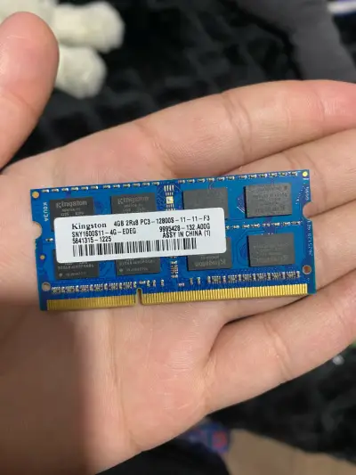 Memoria RAM y Disco Duro Kingston y Hitachi usados - miniatura 6