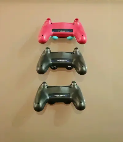 Joystick ps4 embalados con cable de carga incluido - miniatura 2