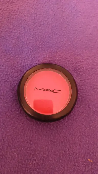 Lote de maquillaje MAC con lápices y sombras - miniatura 5