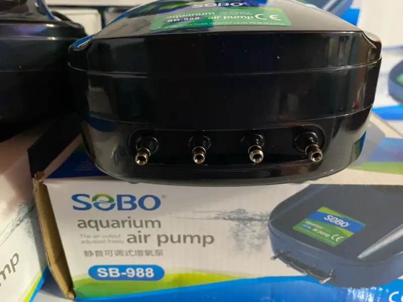 Bomba de aire para acuario Sobo SB-988 silenciosa - 4
