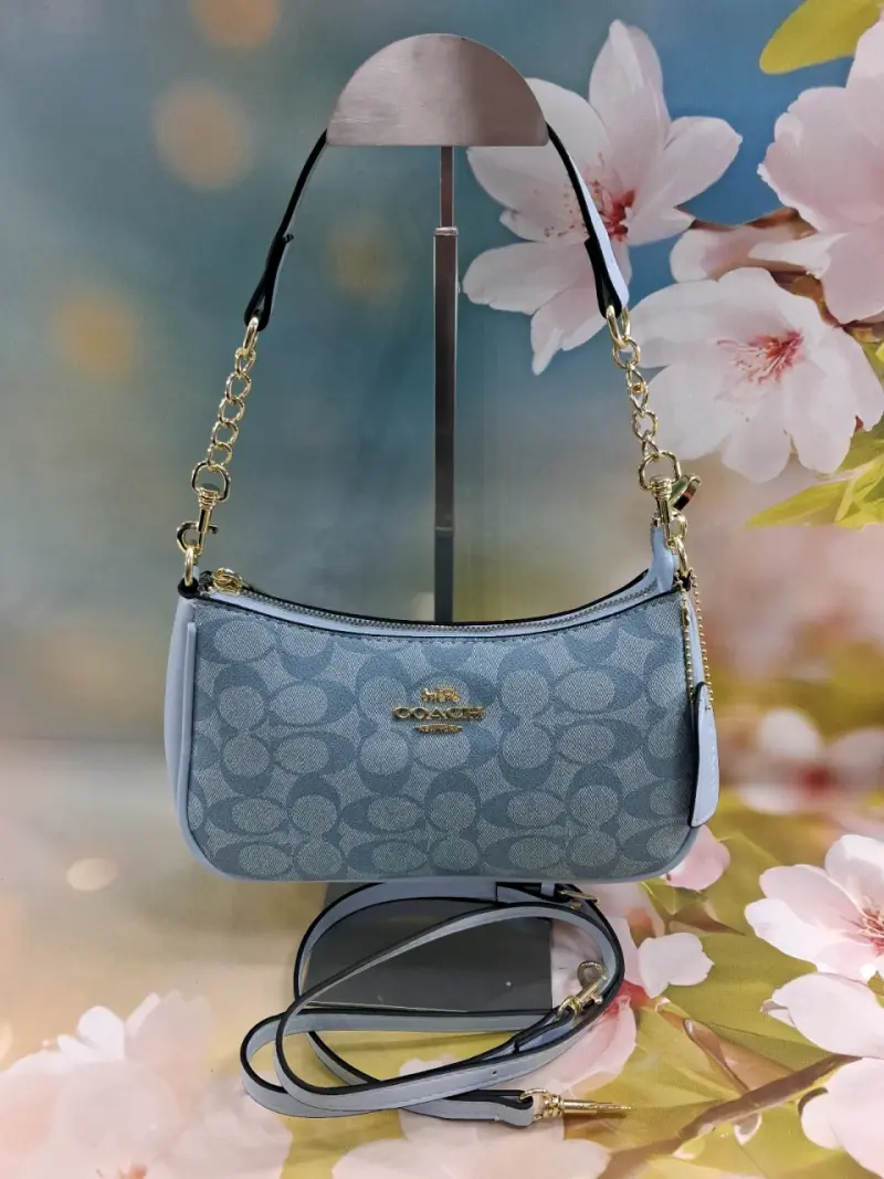 Cartera Coach  con correa ajustable - 2