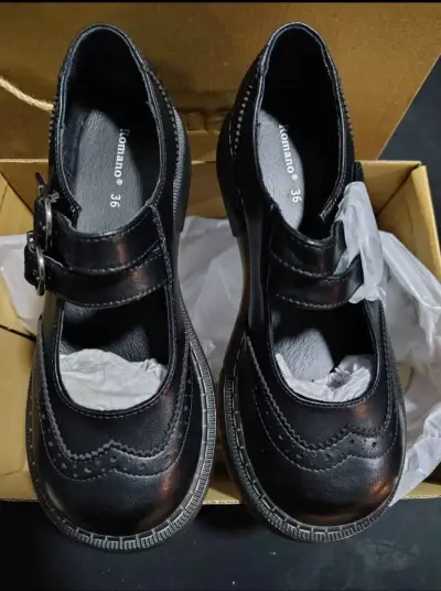Zapatos escolares negros Romano talla 36 - miniatura 1