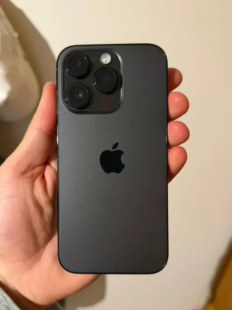 iPhone 14 Pro en buen estado 128 gb - 1