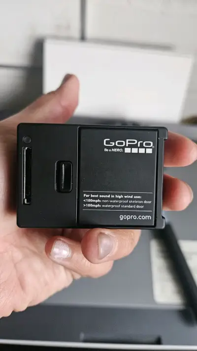 Cámara GoPro Hero3 con carcasa y soporte - miniatura 2