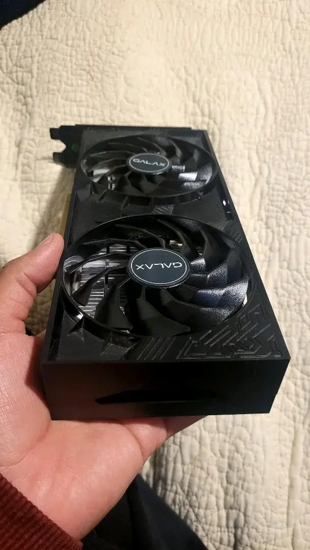 Tarjeta gráfica Galax GeForce RTX 4060 8GB - 5