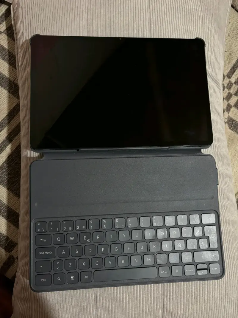 Tablet HONOR Pad 9 con teclado y lápiz stylus - 9