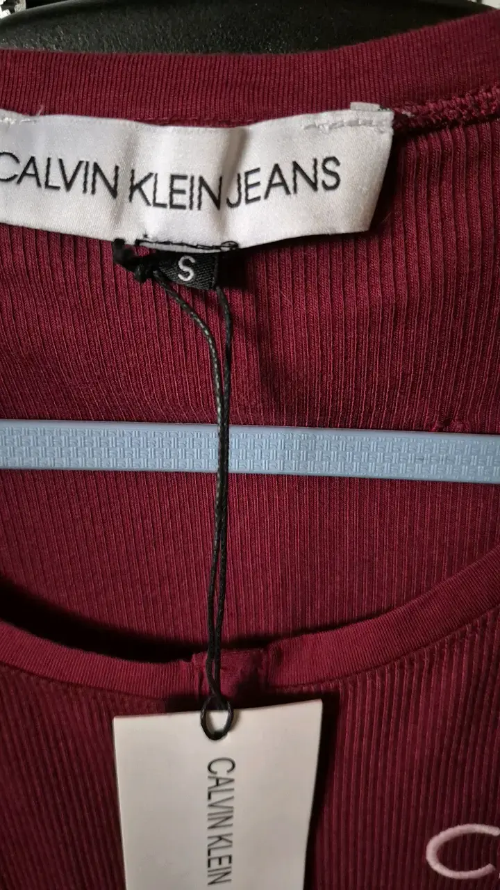 Polera Calvin Klein Jeans burdeos manga larga - 3