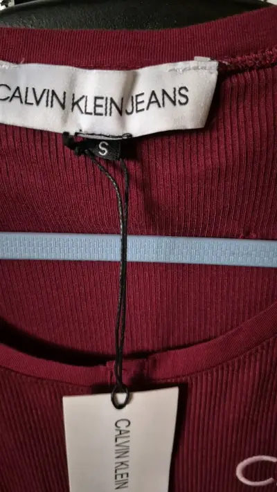 Polera Calvin Klein Jeans burdeos manga larga - miniatura 3