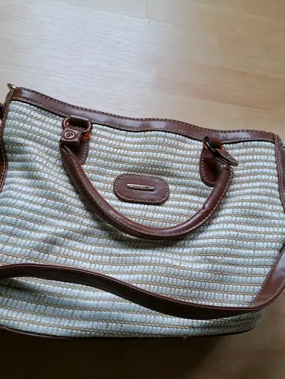 Bolso de mano tejido con detalles en cuero - miniatura 1