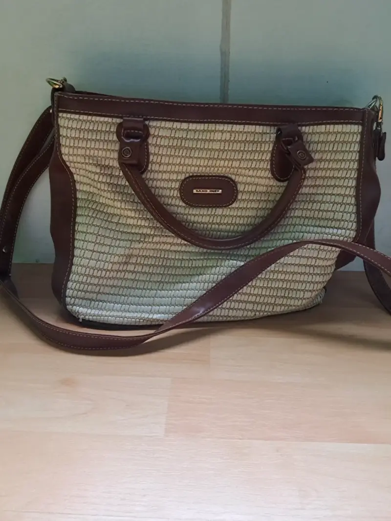 Bolso de mano tejido con detalles en cuero - 3