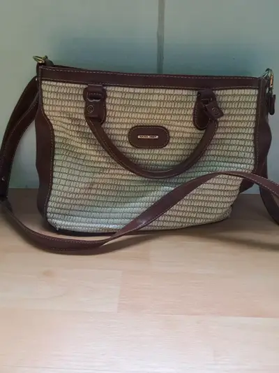 Bolso de mano tejido con detalles en cuero - miniatura 3