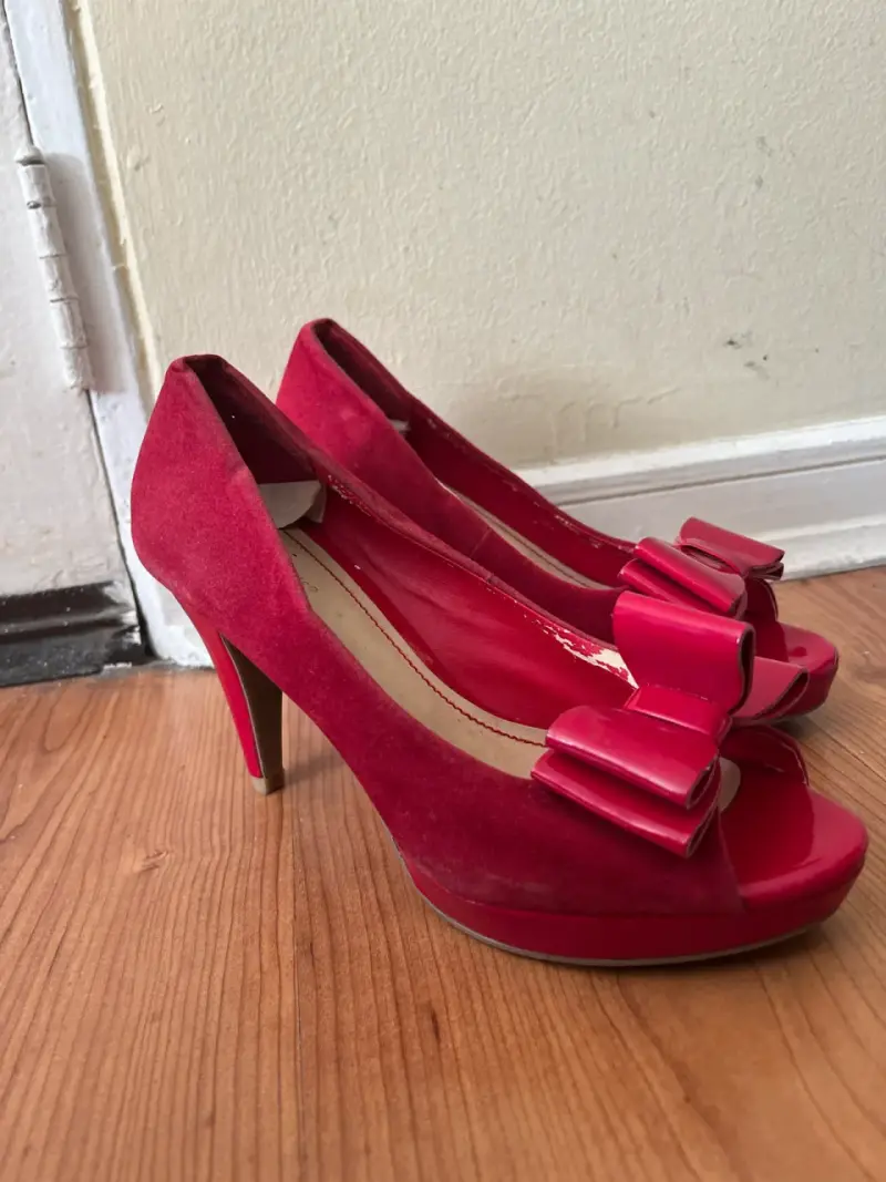 Zapatos de Tacón Rojo con Lazo para Mujer - 1