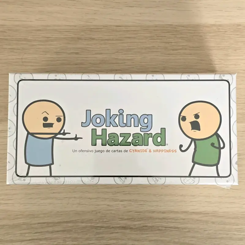 Juego de cartas Joking Hazard Cyanide & Happiness