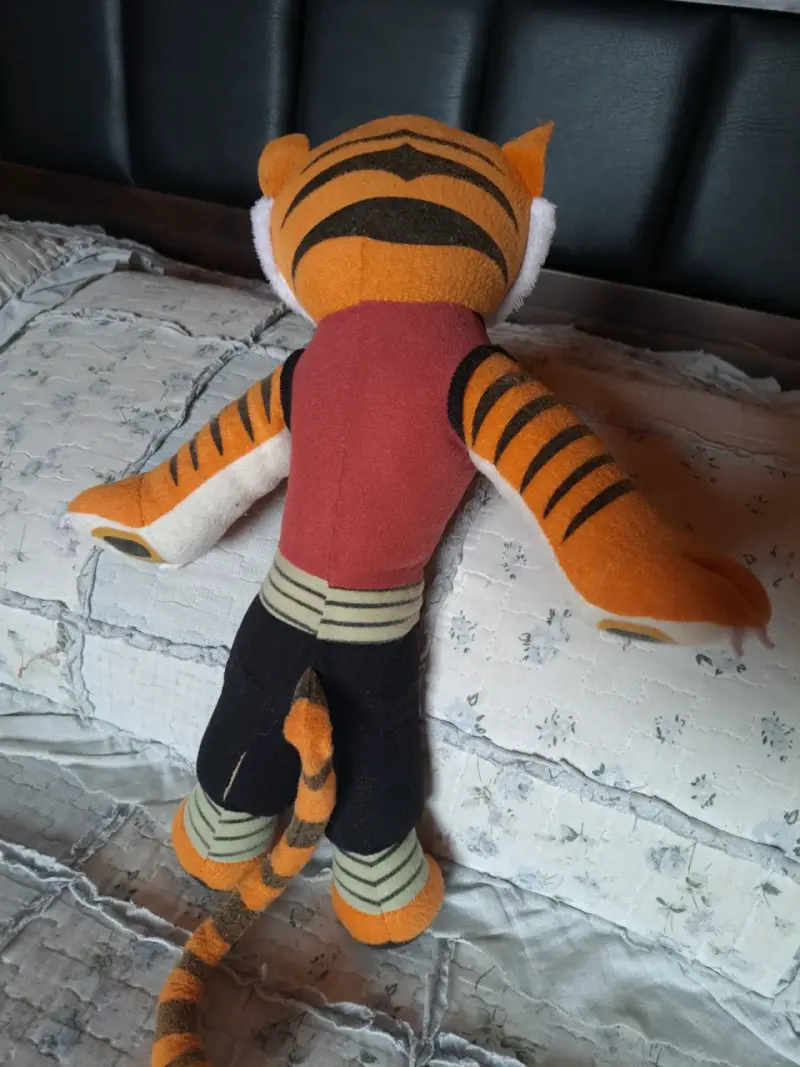Peluche de Tigreda de Kung Fu Panda - 3