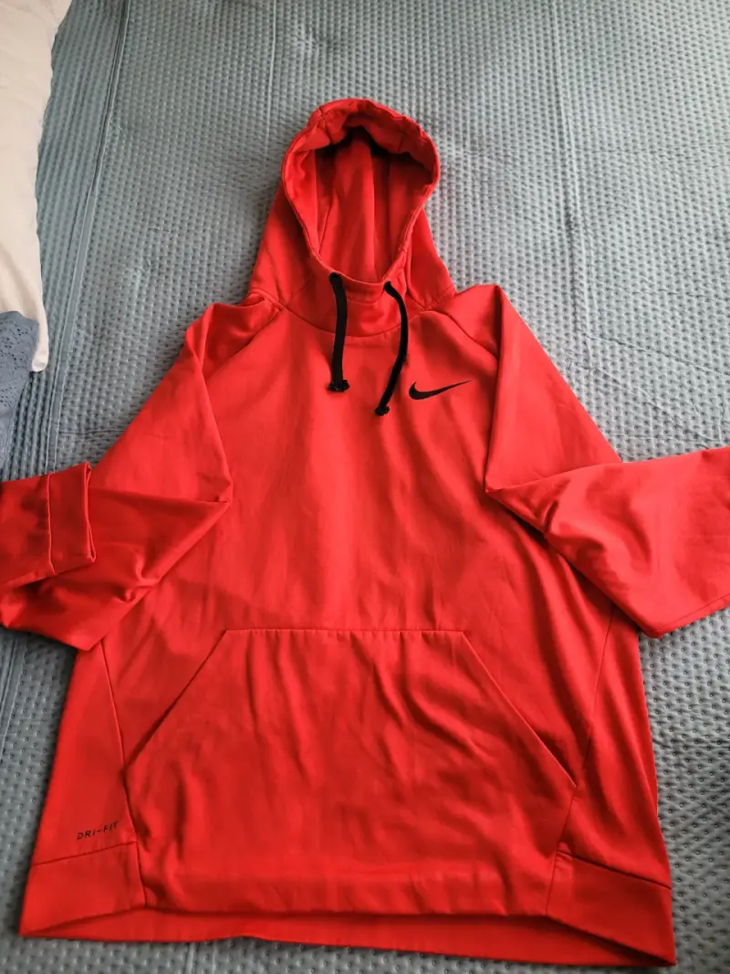 Polerón Nike Dri-Fit Rojo con Capucha - 4