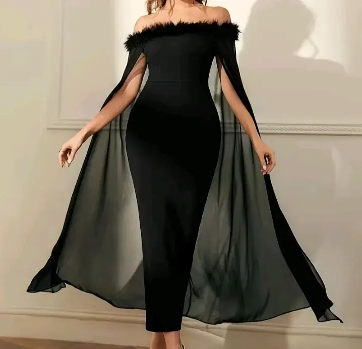 Vestido largo negro con capa elegante - 1