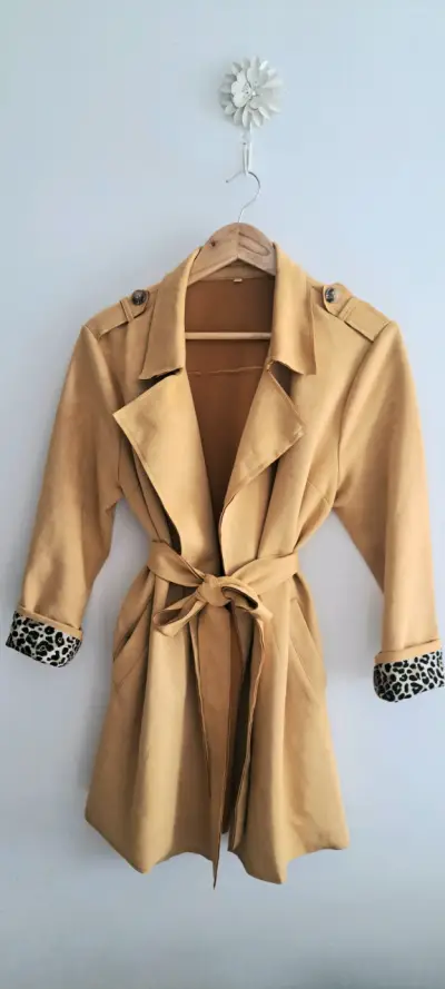 Trench S/M  Mostaza con detalles de leopardo - miniatura 1