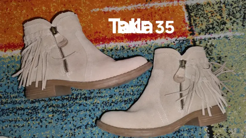 Botas negras de cuero con hebillas talla35 - 2