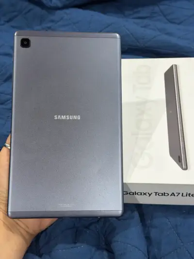 Tablet Samsung Galaxy Tab A7 Lite con funda protectora - miniatura 5