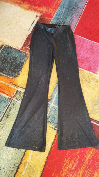 Pantalones acampanados de mujer en varios colores - miniatura 1