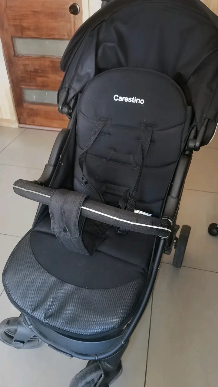 Coche de bebé plegable Carestino negro - 3