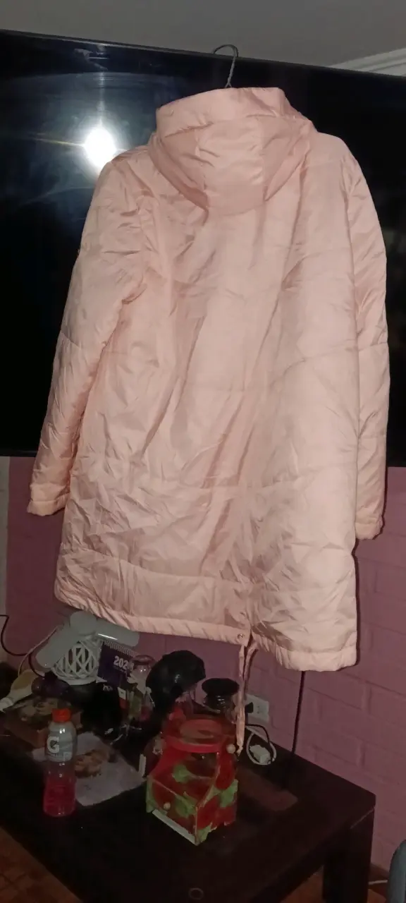 Chaqueta acolchada rosada para mujer - 2