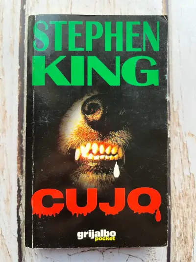 'Cujo' de Stephen King en edición bolsillo - miniatura 1